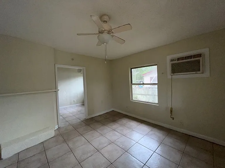 1703 McCarthy Ave — Photo 11