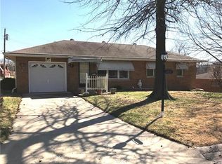 4919 Hill Dr, Godfrey, IL 62035