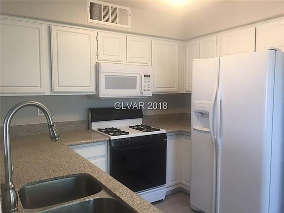 4th image of 5710 E Tropicana Ave Unit 2015