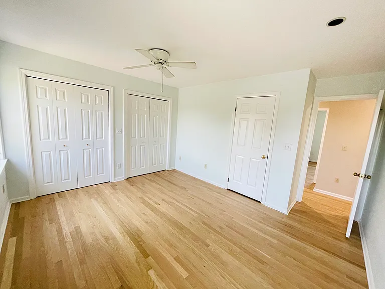 33 Talbot Ln #3 — Photo 9