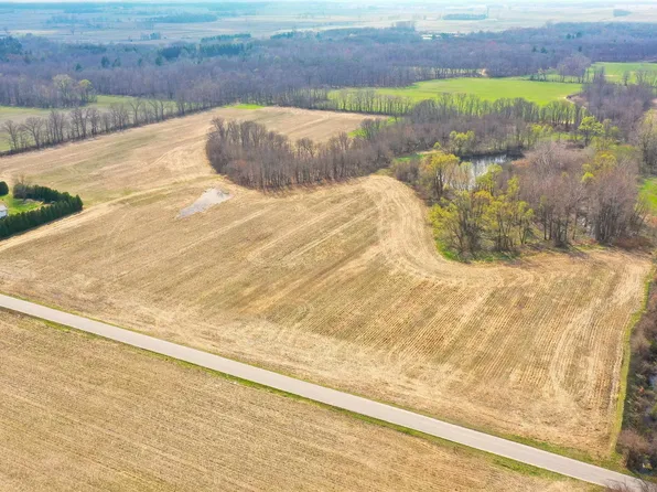 6597 N 725 W, Winamac, IN 46996