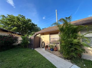 121 Briarwood Cir #1-5, Hollywood, FL 33024