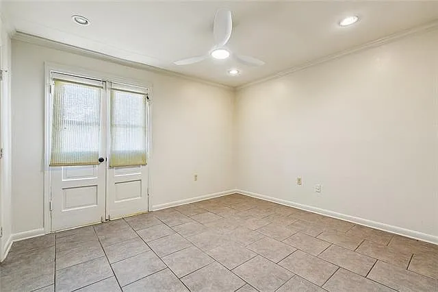 6901 Veterans Blvd #49 — Photo 11