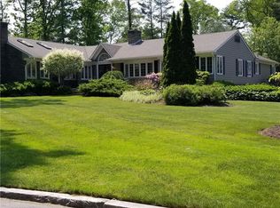 7 Maplecrest Dr, Smithfield, RI 02828