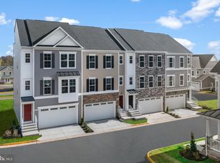 20721 Wellers Corner Sq, Ashburn, VA 20147