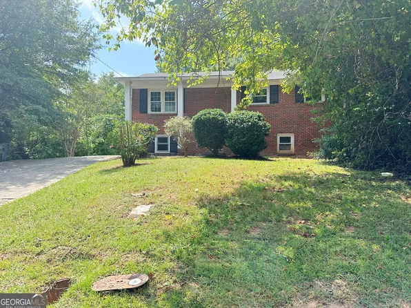 595 Oakside Dr SW, Atlanta, GA 30331
