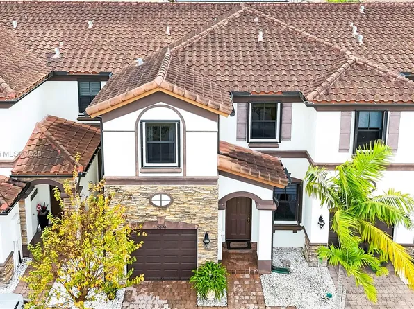 9040 NW 183rd St #1, Hialeah, FL 33018