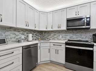 4450 NW 30th St APT 218, Coconut Creek, FL 33066