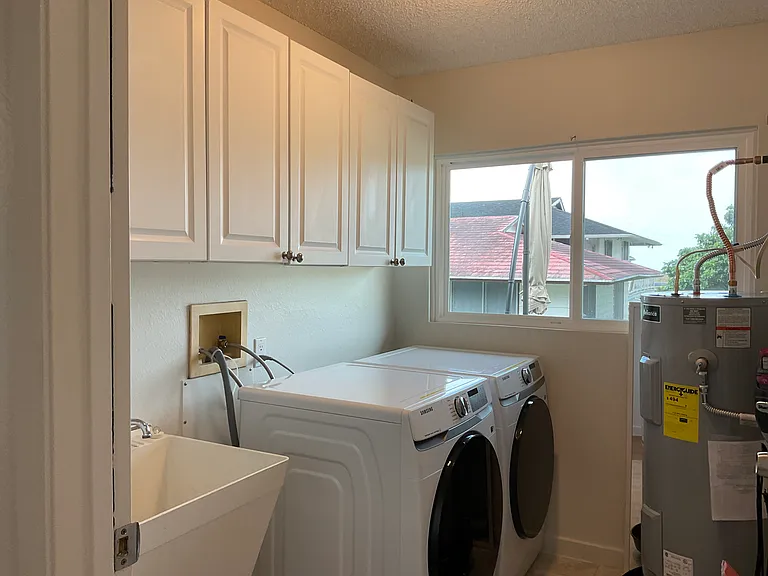 2836 Henry St #A — Photo 12