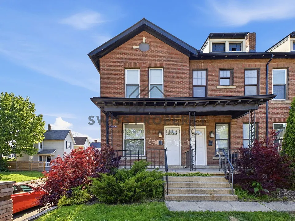 391 Saint Clair Ave