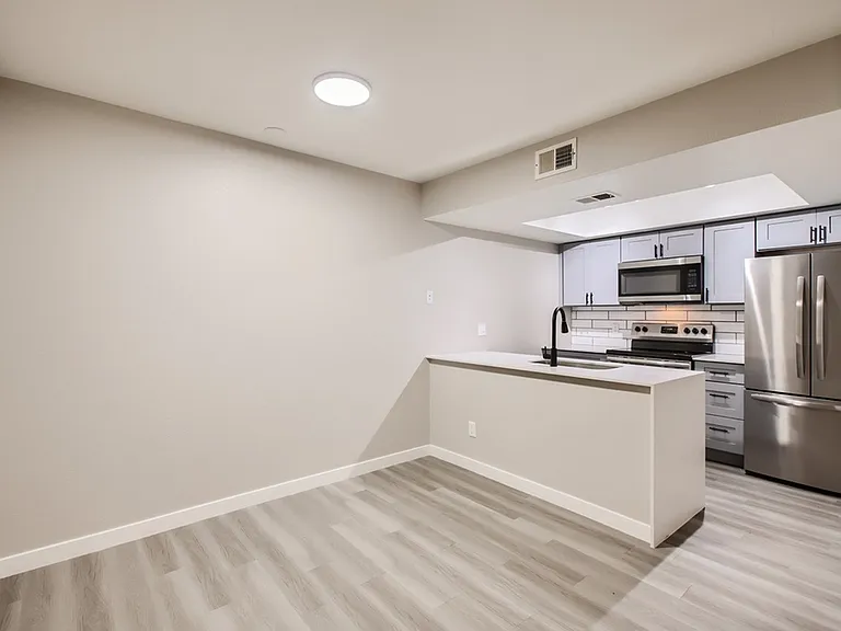 Rise Suncrest — Photo 4