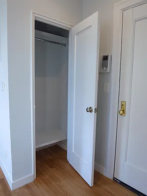 Rented by City & Suburban | media 21