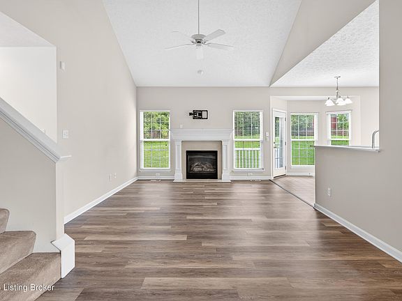 4th image of 18004 Arlington Meadows Ct