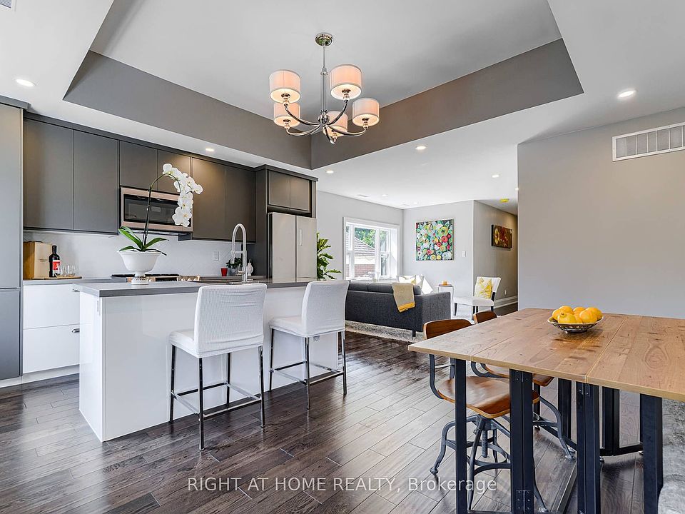 1st image of 294 S Kingsway Rd #3