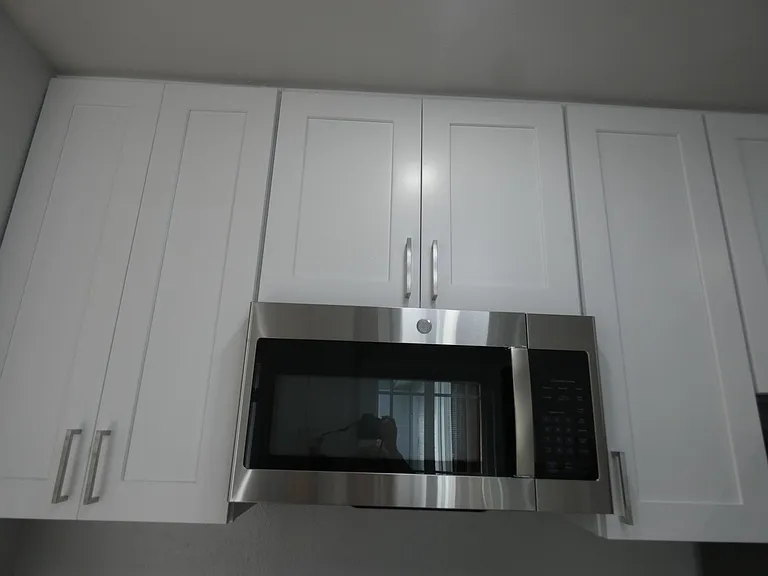 14327 Christine Dr — Photo 17