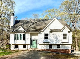 100 Arbor Dr, Milford, PA 18337