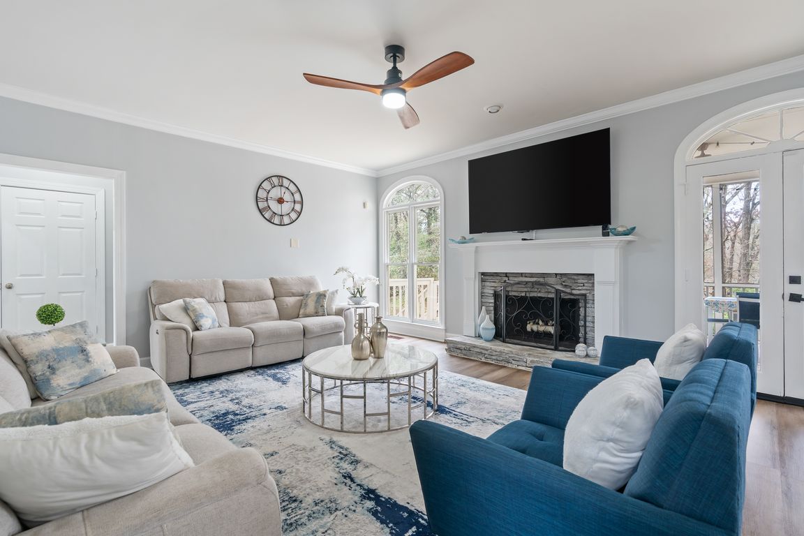 next background image