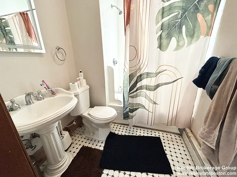 1568 Tremont St #2 — Photo 5