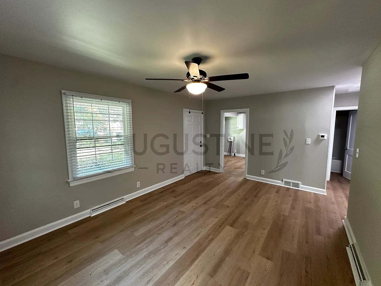 2723 Robin Hood Drive - 1 — Photo 3