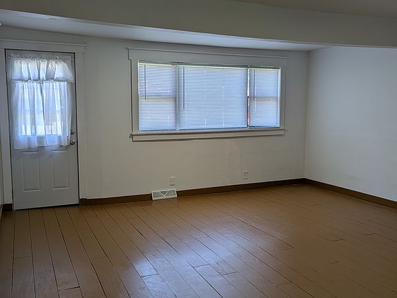 2nd image of 212 S Depot St
