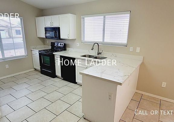 2nd image of 10423 W Pasadena Ave