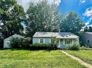 681 S Farnham St, Galesburg, IL 61401