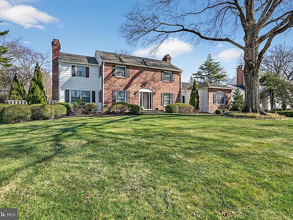 2nd image of 50 Sutphin Rd