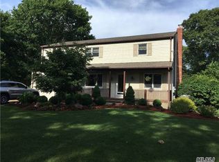 547 Durham Rd, Sayville, NY 11782