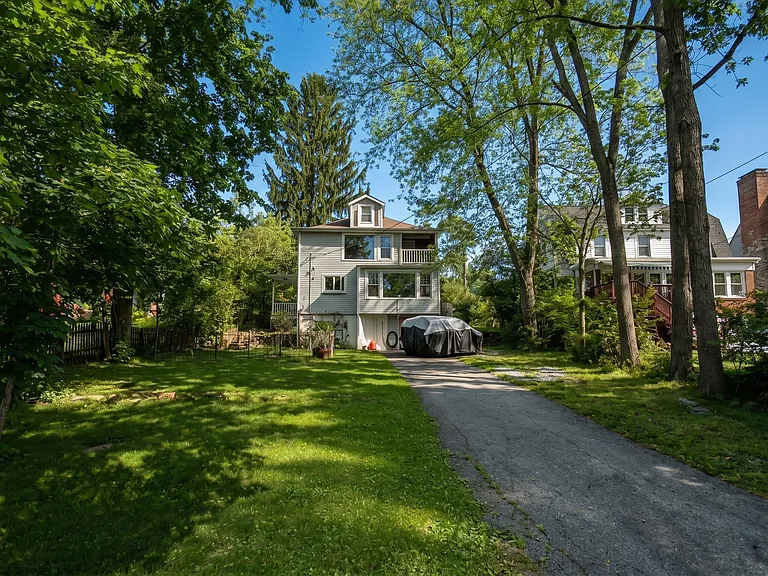234 E Hamilton Ave — Photo 16