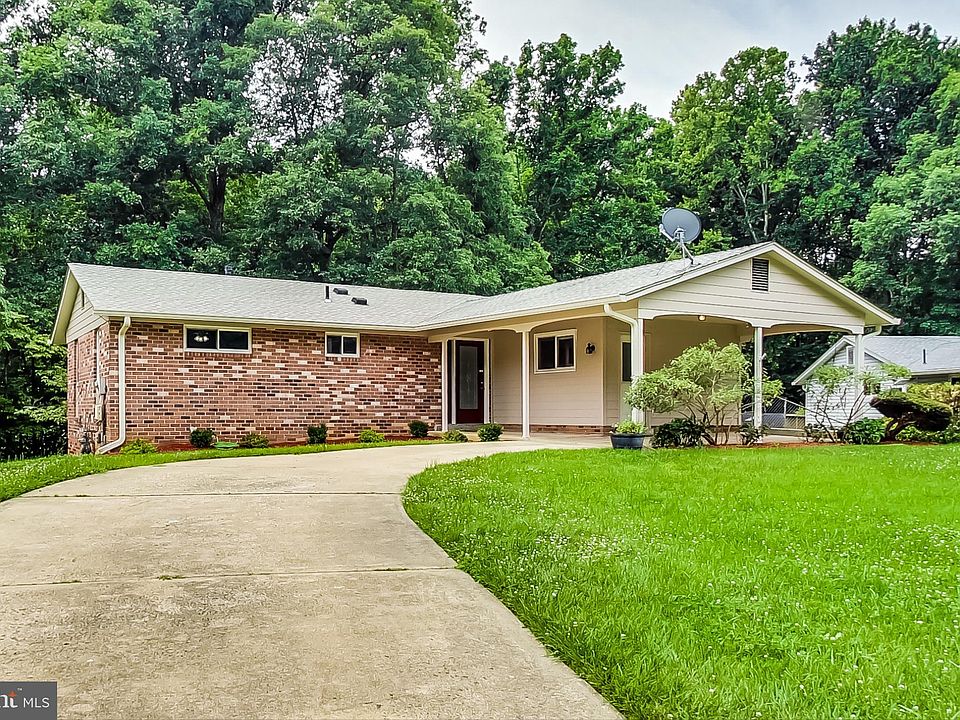 1st image of 5316 Gainsborough Dr