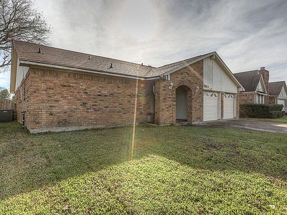 3rd image of 5814 S Meadow Dr