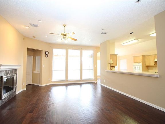 3rd image of 2706 Pecan Meadow Dr