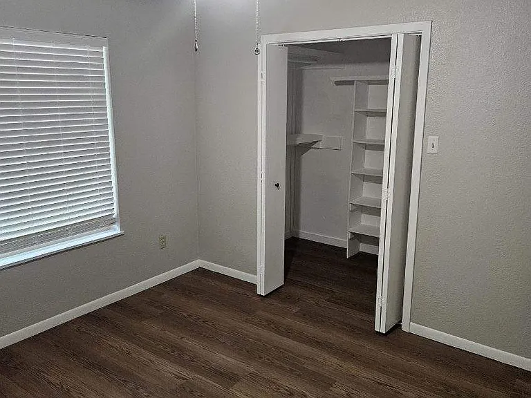 305 Campbell St #2 — Photo 6