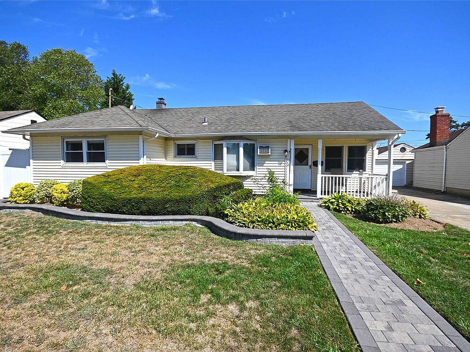 109 Newbridge Rd, East Meadow, NY 11554 MLS 3418345 Zillow