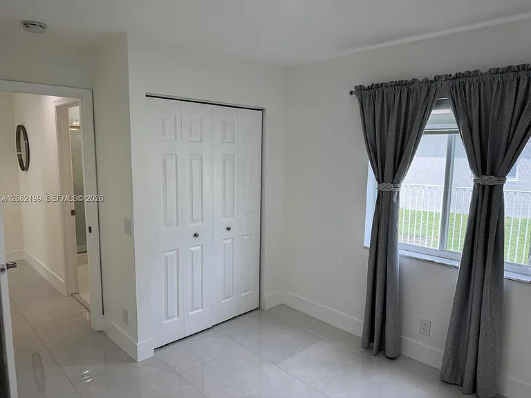 1133 Alexander Bnd — Photo 14