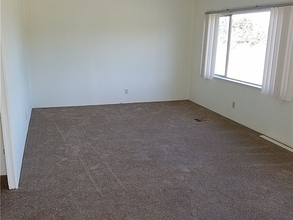 5th image of 14419 Greenbelt Dr E