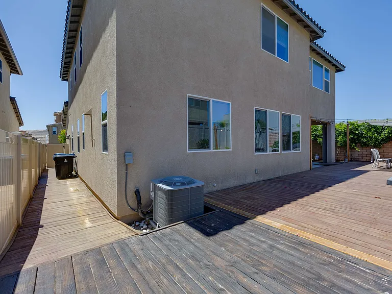 1805 Martinez Dr — Photo 34