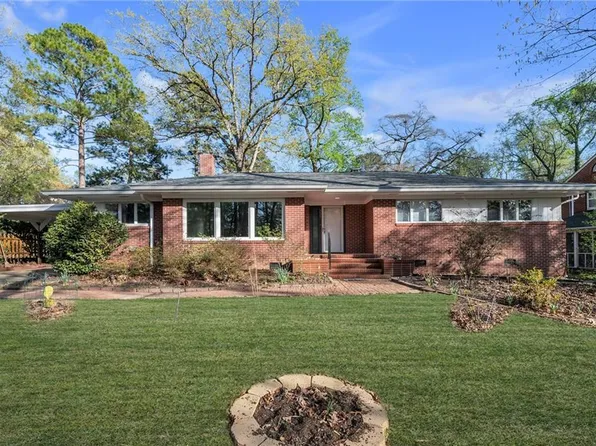237 James River Dr, Newport News, VA 23601
