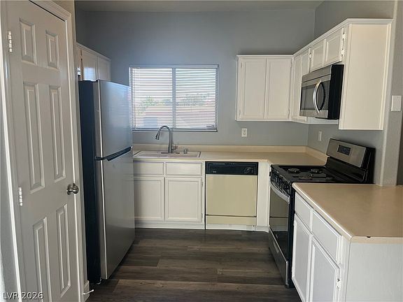 4th image of 3206 Mystic Ridge Ct