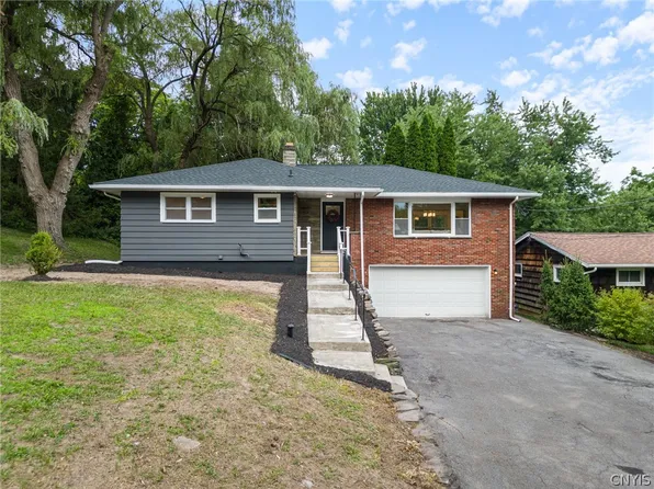 317 Albert Rd, Syracuse, NY 13214