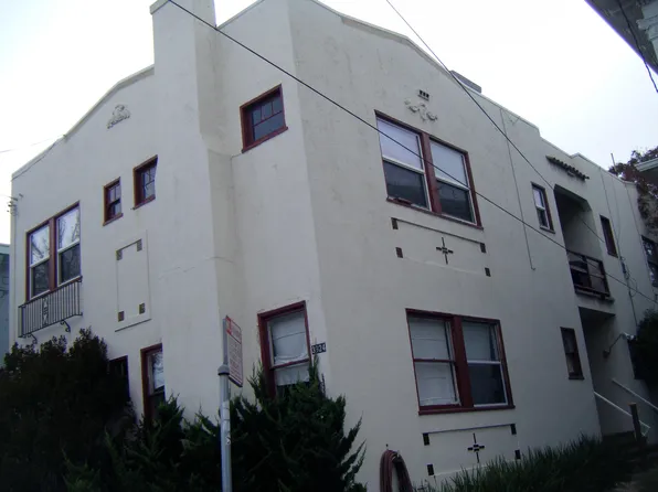 3920 Clarke St, Oakland, CA 94609