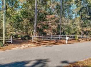 60 White Oak Dr, Crawfordville, FL 32327
