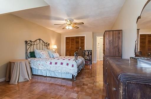 4th image of 101 Casablanca Ct