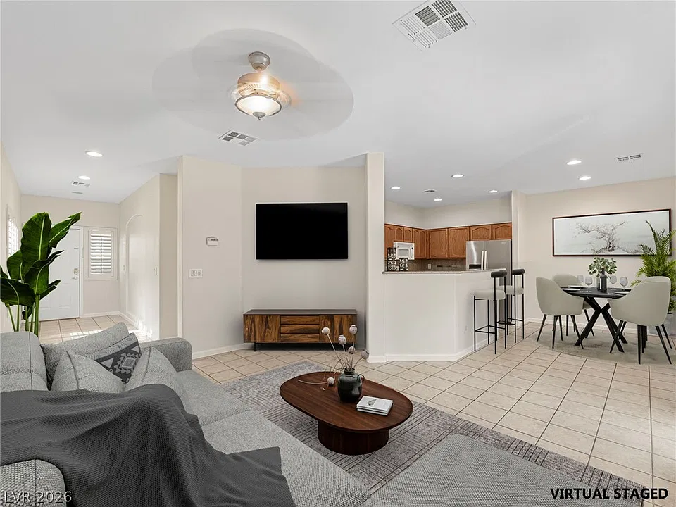 272 Fortifying Crest Ct