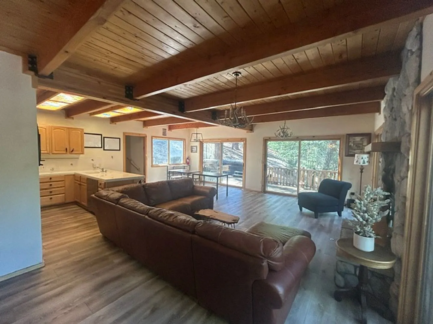 Upper Moonridge 4 Bedroom 3 bath — Photo 3