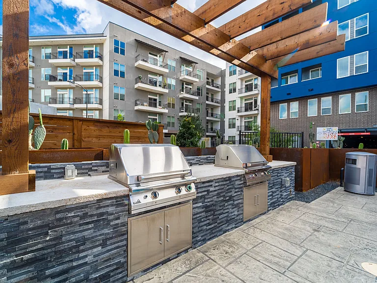 Coop at Summer Street — Photo 11