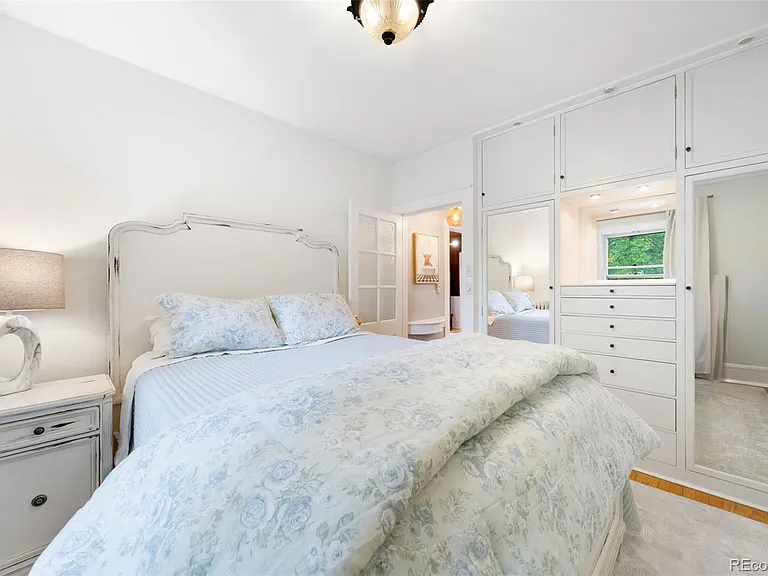 4424 W Hayward Pl — Photo 15