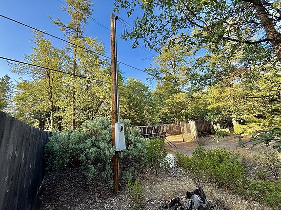 5th image of 120 Shady Acre Ct