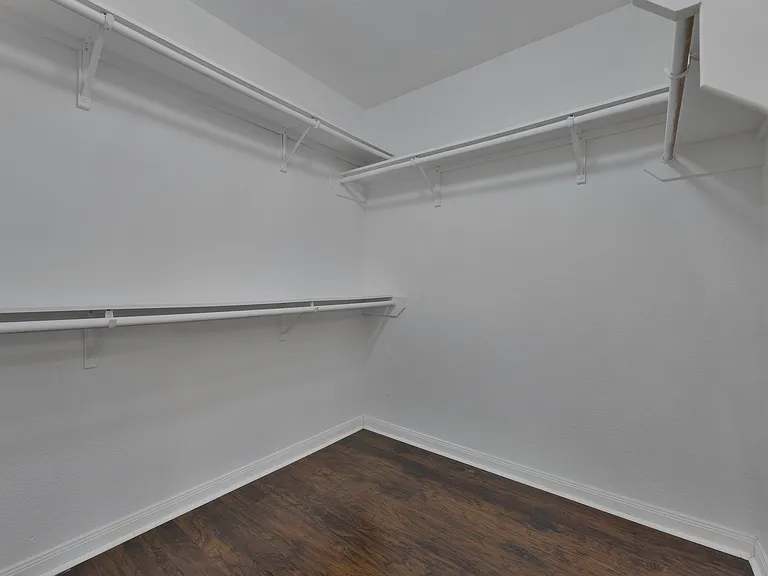 1805 Mesquite Ln — Photo 29