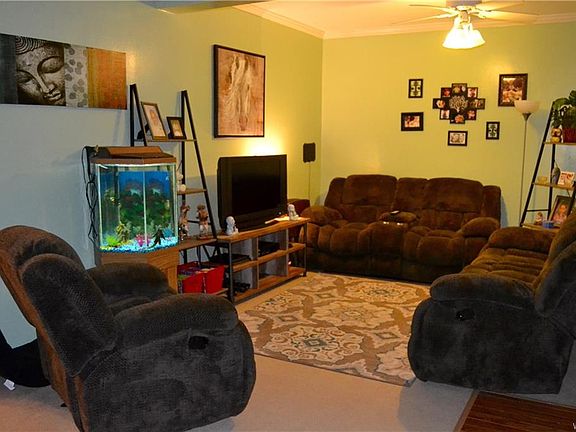 4th image of 511 Morgan St